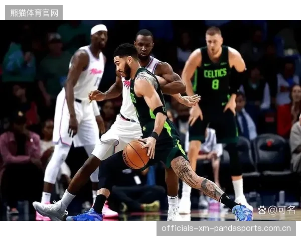 0.4秒绝杀再现：维金斯上演NBA压哨神话