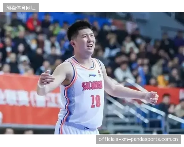 CBA王薪凯三分训练保持高效：突破自我，成为三分线上的杀手